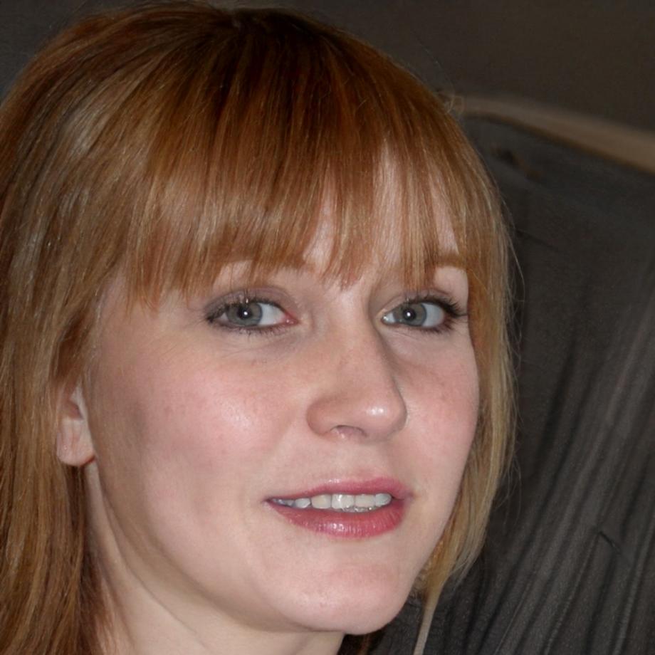 Fiona Kellaway, Senior Financial Education Consultant